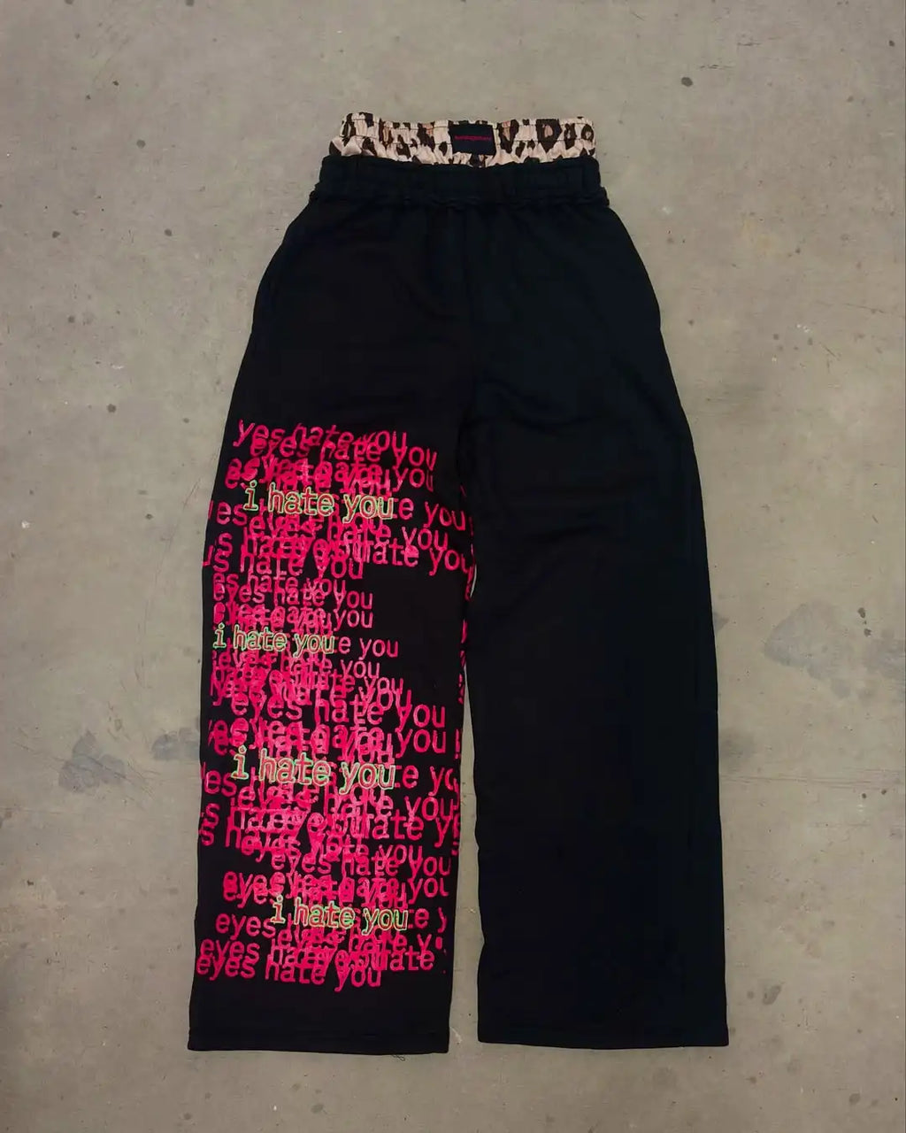 Letter Print Sagging Pants