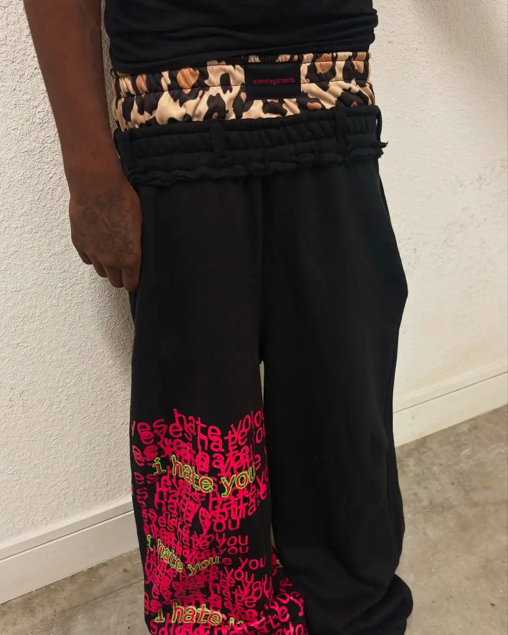 Letter Print Sagging Pants