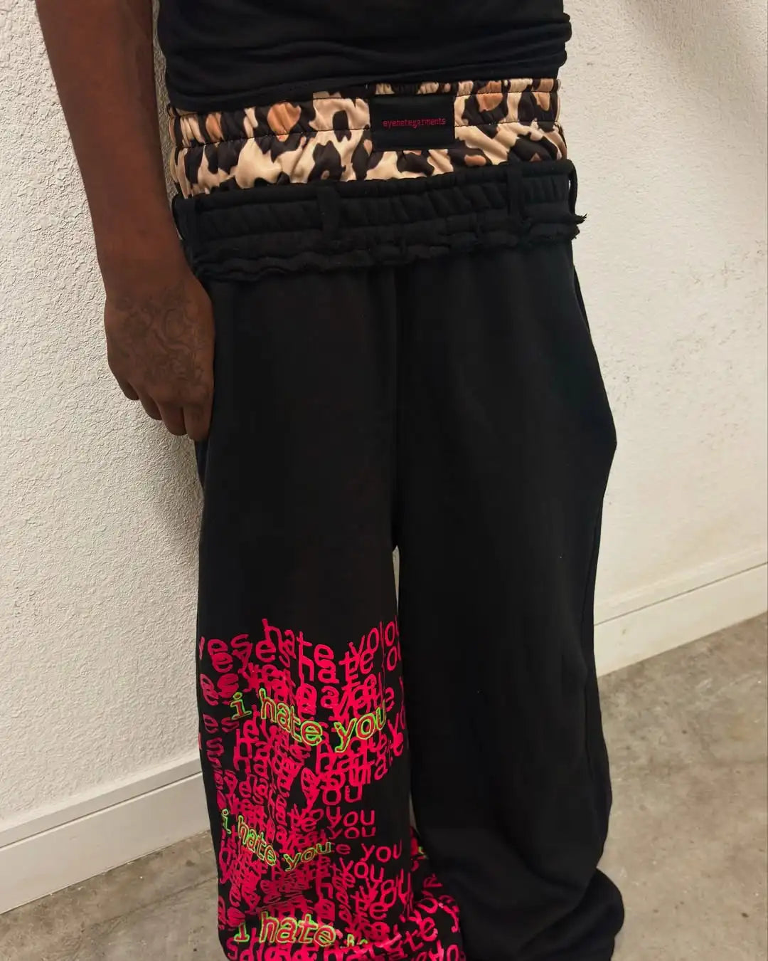 Letter Print Sagging Pants